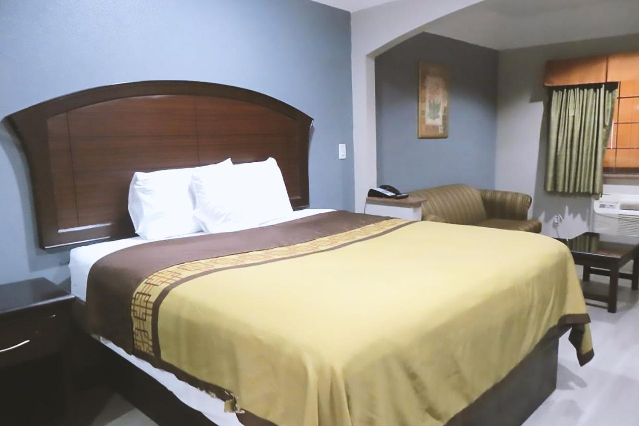Blue Way Inn & Suites By Jasper Houston Exteriér fotografie